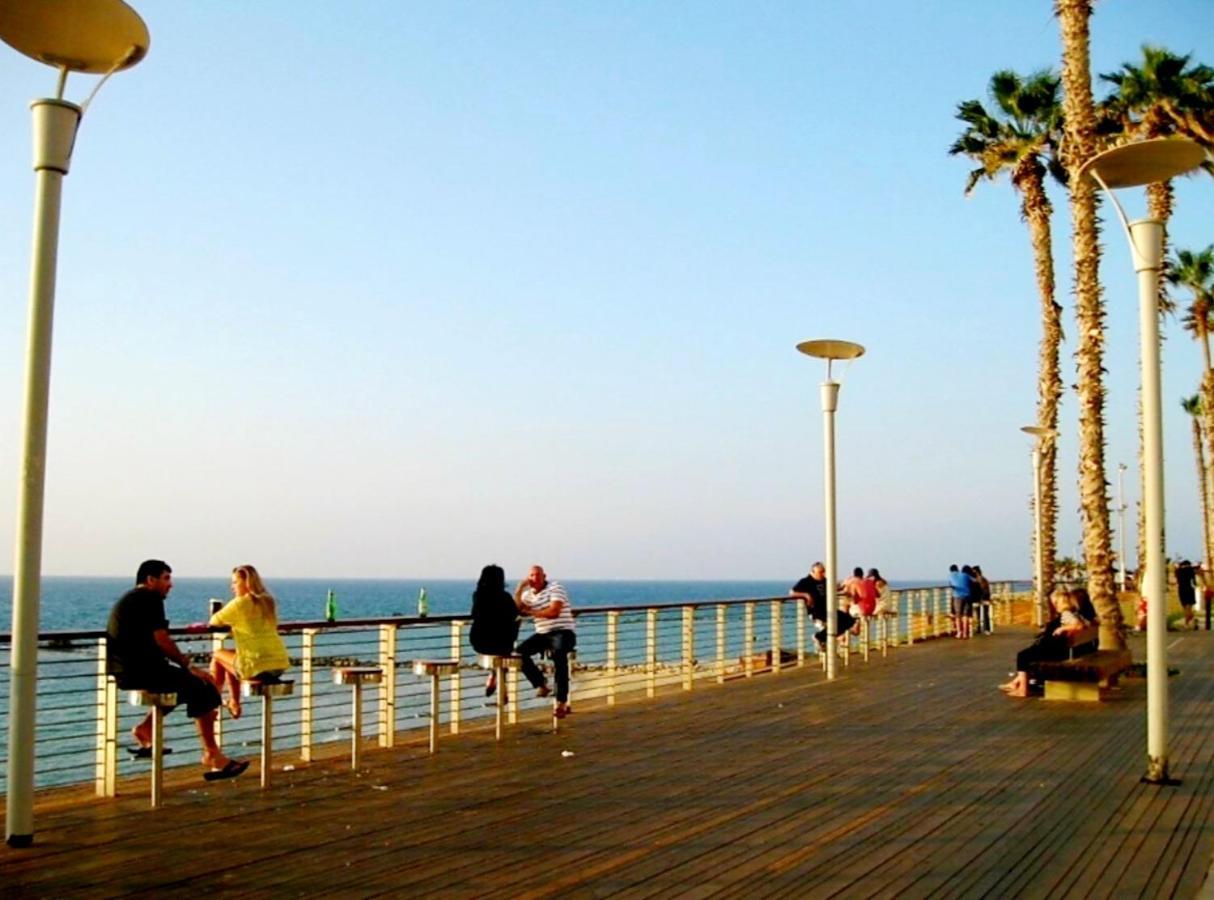 Beachfront Studio Apartment Bat Yam 412 Esterno foto