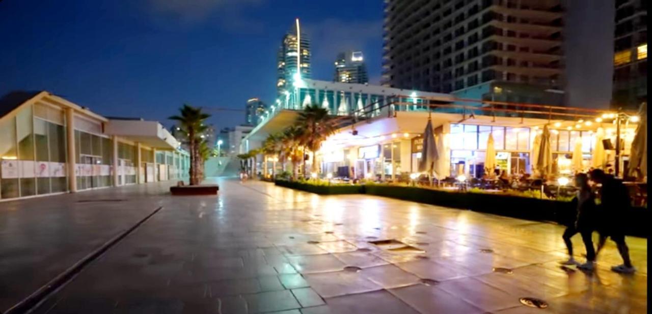 Beachfront Studio Apartment Bat Yam 412 Esterno foto