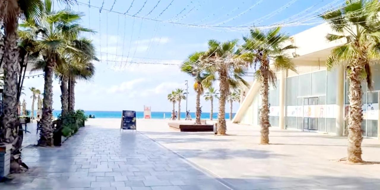 Beachfront Studio Apartment Bat Yam 412 Esterno foto