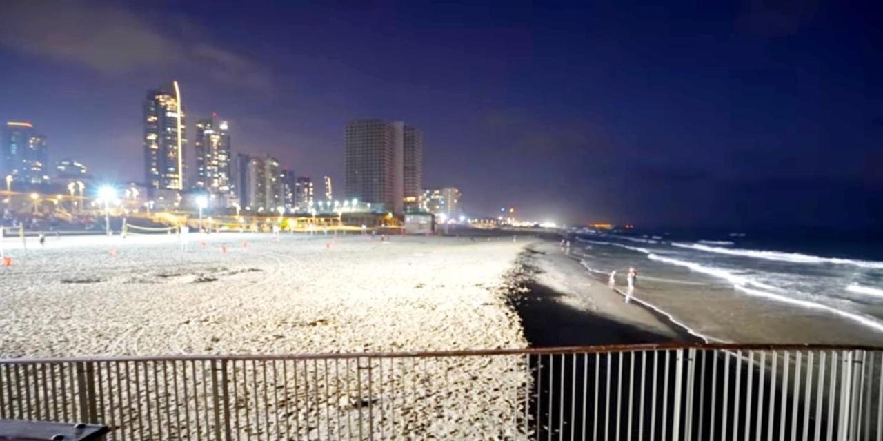 Beachfront Studio Apartment Bat Yam 412 Esterno foto