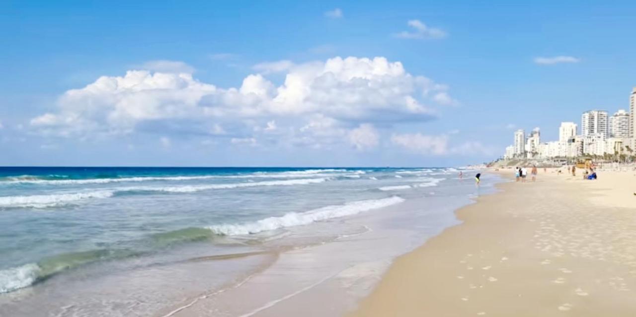 Beachfront Studio Apartment Bat Yam 412 Esterno foto